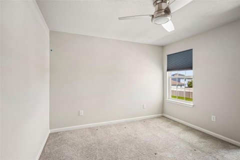 Townhouse in Lutz, Florida 4 bedrooms, 239.13 sq.m. № 2298428 - photo 12