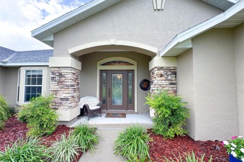 Villa ou maison à vendre à Silver Springs Shores, Floride: 3 chambres, 235.51 m2 № 1824680 - photo 6