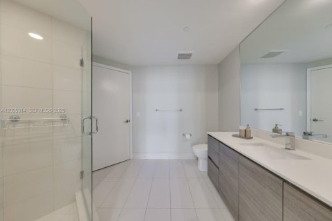 Copropriété à louer à Miami, Floride: 2 chambres, 111.02 m2 № 2253678 - photo 15