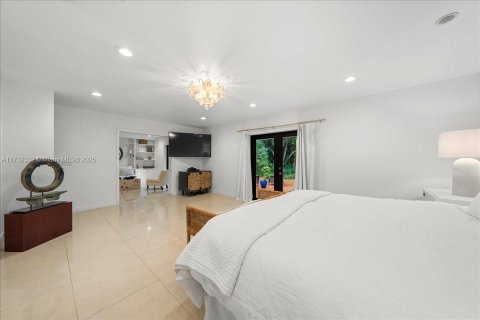 Villa ou maison à vendre à Pinecrest, Floride: 6 chambres, 525.73 m2 № 1485915 - photo 25