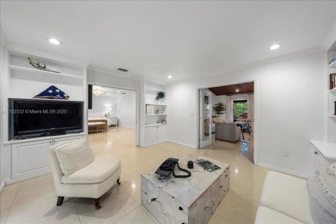 Villa ou maison à vendre à Pinecrest, Floride: 6 chambres, 525.73 m2 № 1485915 - photo 23