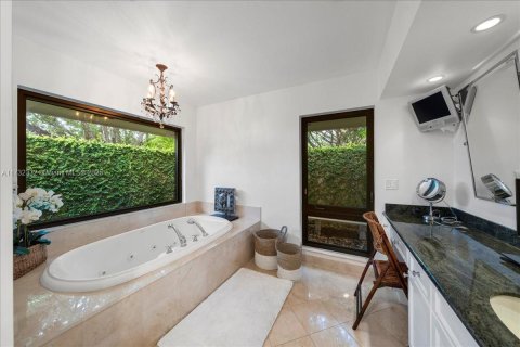 Villa ou maison à vendre à Pinecrest, Floride: 6 chambres, 525.73 m2 № 1485915 - photo 26