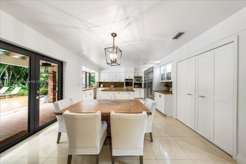 Villa ou maison à vendre à Pinecrest, Floride: 6 chambres, 525.73 m2 № 1485915 - photo 17