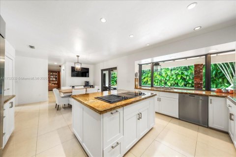 Villa ou maison à vendre à Pinecrest, Floride: 6 chambres, 525.73 m2 № 1485915 - photo 19