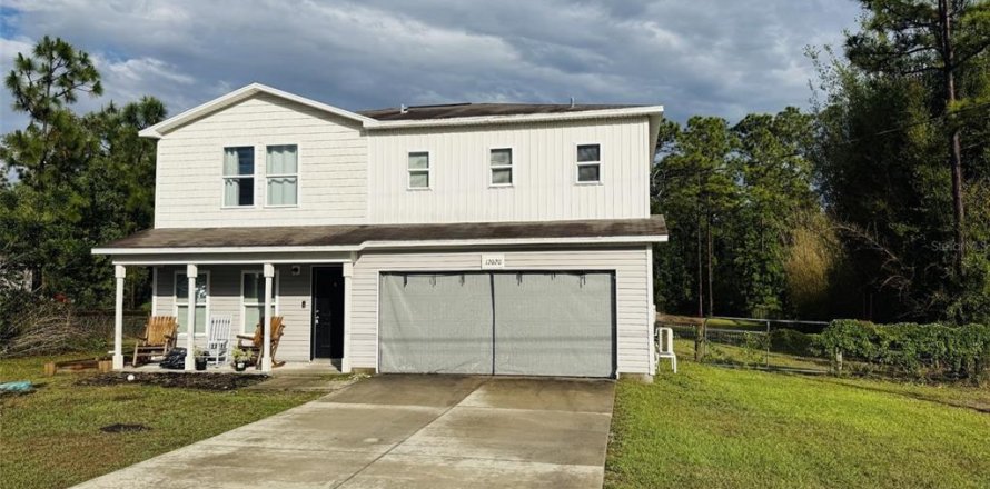 House in Weeki Wachee, Florida 4 bedrooms, 170.1 sq.m. № 2393779
