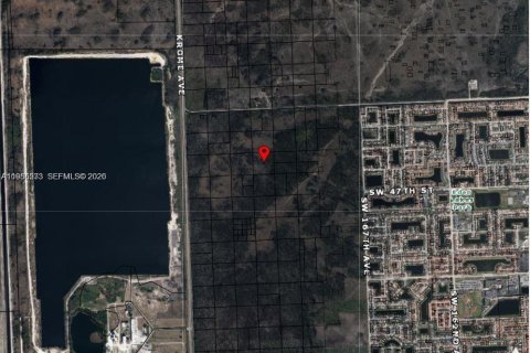 Commercial property in Miami, Florida № 2010759