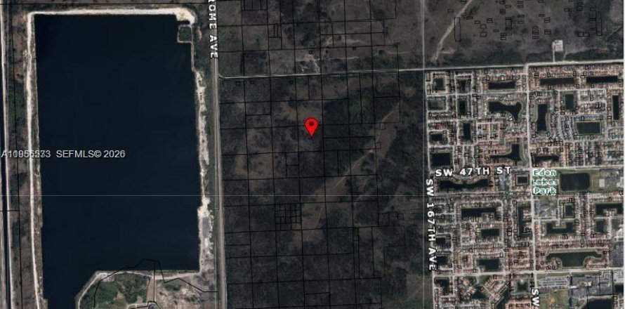 Commercial property in Miami, Florida № 2010759