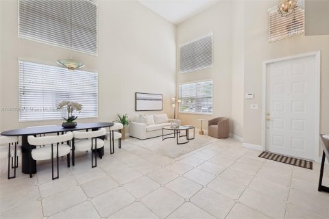 Casa en venta en Pembroke Pines, Florida, 4 dormitorios, 251.67 m2 № 1779611 - foto 16