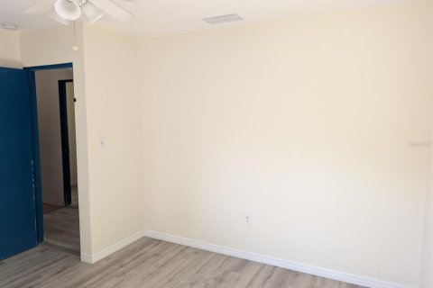 House in Sarasota, Florida 3 bedrooms, 127.37 sq.m. № 1912114 - photo 20