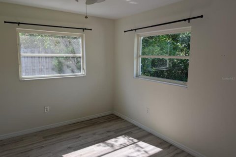 House in Sarasota, Florida 3 bedrooms, 127.37 sq.m. № 1912114 - photo 23