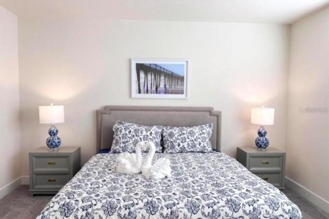 Townhouse in Clermont, Florida 4 bedrooms, 171.4 sq.m. № 2143159 - photo 5