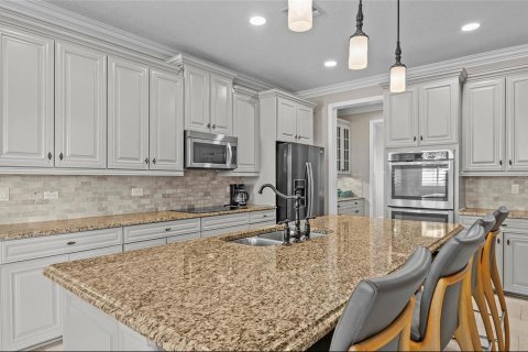House in Windermere, Florida 7 bedrooms, 364.92 sq.m. № 1830101 - photo 6