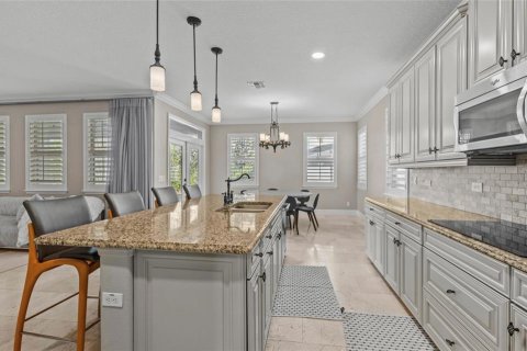 House in Windermere, Florida 7 bedrooms, 364.92 sq.m. № 1830101 - photo 4