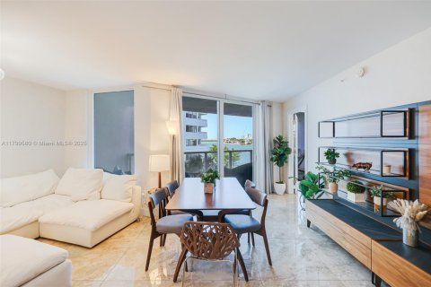Condo in Bay Harbor Islands, Florida, 2 bedrooms  № 1697732 - photo 6