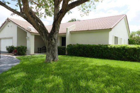 Casa en Plantation, Florida 4 dormitorios, 225.94 m2 № 2087250