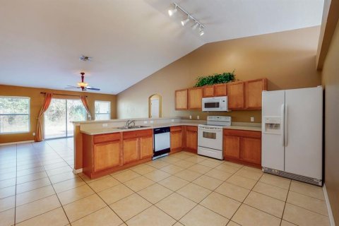House in Homosassa, Florida 4 bedrooms, 199.18 sq.m. № 1771382 - photo 13