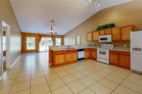 House in Homosassa, Florida 4 bedrooms, 199.18 sq.m. № 1771382 - photo 6