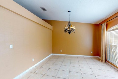 House in Homosassa, Florida 4 bedrooms, 199.18 sq.m. № 1771382 - photo 5