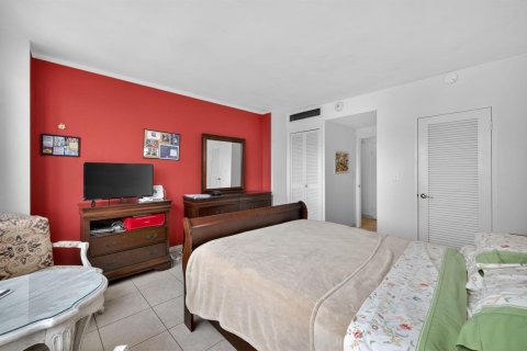 Condo in Fort Lauderdale, Florida, 1 bedroom № 2146319 - photo 30