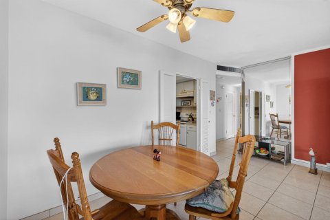 Condo in Fort Lauderdale, Florida, 1 bedroom № 2146319 - photo 10