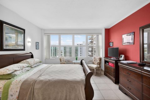 Condo in Fort Lauderdale, Florida, 1 bedroom № 2146319 - photo 27