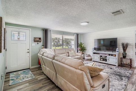 House in Bradenton, Florida 3 bedrooms, 160.35 sq.m. № 1902817 - photo 5