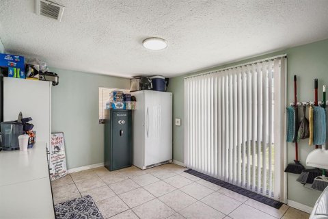House in Bradenton, Florida 3 bedrooms, 160.35 sq.m. № 1902817 - photo 23