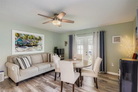 House in Bradenton, Florida 3 bedrooms, 160.35 sq.m. № 1902817 - photo 10