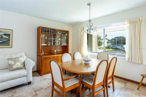 Купить виллу или дом в Палм-Кост, Флорида 8 комнат, 211.45м2, № 1326171 - фото 10