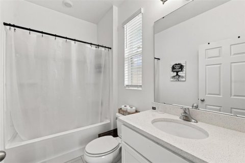 Villa ou maison à louer à Palm Bay, Floride: 5 chambres, 239.78 m2 № 2419245 - photo 17