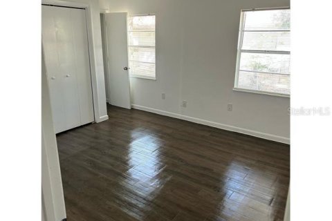 Villa ou maison à louer à Lakeland, Floride: 3 chambres, 182.55 m2 № 1820552 - photo 6