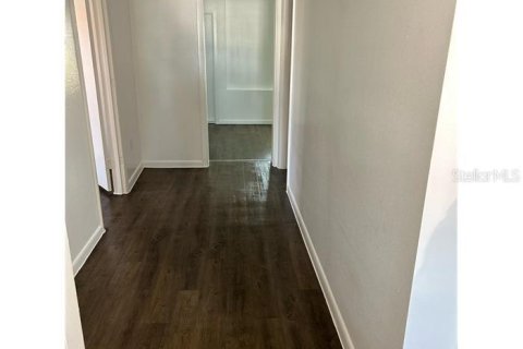 Villa ou maison à louer à Lakeland, Floride: 3 chambres, 182.55 m2 № 1820552 - photo 9