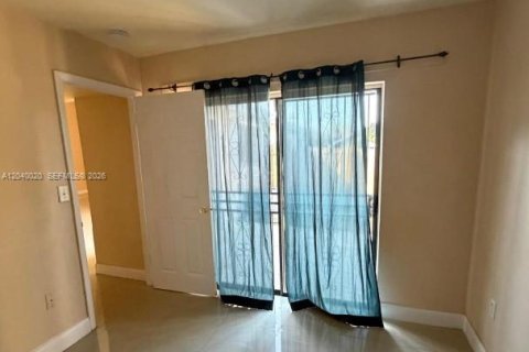 Adosado en alquiler en Homestead, Florida, 3 dormitorios, 132.57 m2 № 2086172 - foto 12