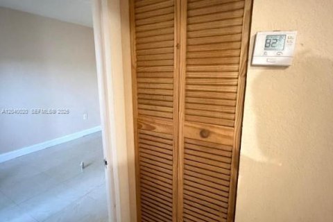 Adosado en alquiler en Homestead, Florida, 3 dormitorios, 132.57 m2 № 2086172 - foto 14