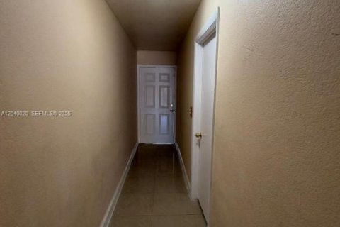 Adosado en alquiler en Homestead, Florida, 3 dormitorios, 132.57 m2 № 2086172 - foto 6