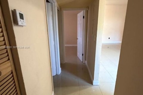 Adosado en alquiler en Homestead, Florida, 3 dormitorios, 132.57 m2 № 2086172 - foto 13