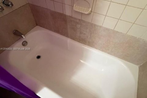 Adosado en alquiler en Homestead, Florida, 3 dormitorios, 132.57 m2 № 2086172 - foto 17
