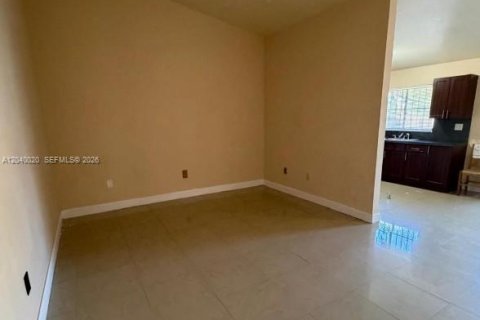 Adosado en alquiler en Homestead, Florida, 3 dormitorios, 132.57 m2 № 2086172 - foto 5