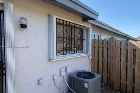 Adosado en alquiler en Homestead, Florida, 3 dormitorios, 132.57 m2 № 2086172 - foto 21