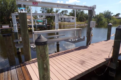 Villa ou maison à louer à Port Charlotte, Floride: 3 chambres, 178.56 m2 № 2108326 - photo 26