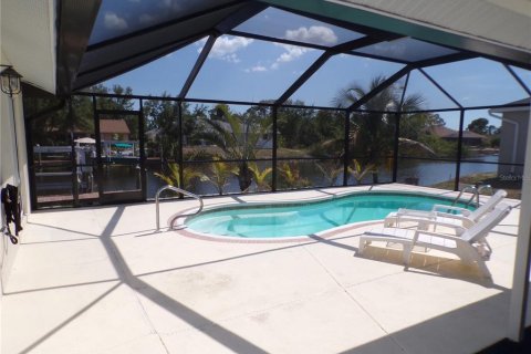 Villa ou maison à louer à Port Charlotte, Floride: 3 chambres, 178.56 m2 № 2108326 - photo 12