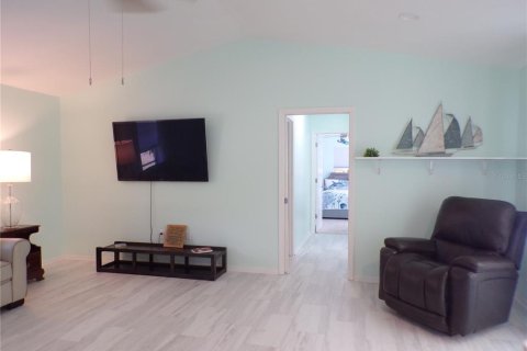 Villa ou maison à louer à Port Charlotte, Floride: 3 chambres, 178.56 m2 № 2108326 - photo 10