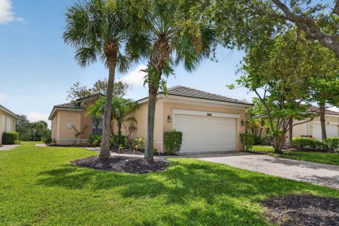 Casa en Port St. Lucie, Florida 3 dormitorios, 131.27 m2 № 2189890