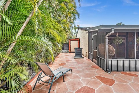 Adosado en venta en Pembroke Pines, Florida, 2 dormitorios, 111.11 m2 № 2017444 - foto 30