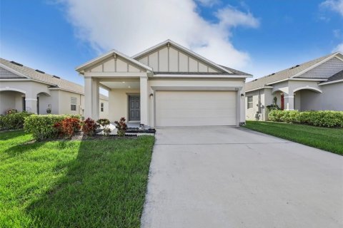 House in Kissimmee, Florida 3 bedrooms, 121.05 sq.m. № 1719276 - photo 1