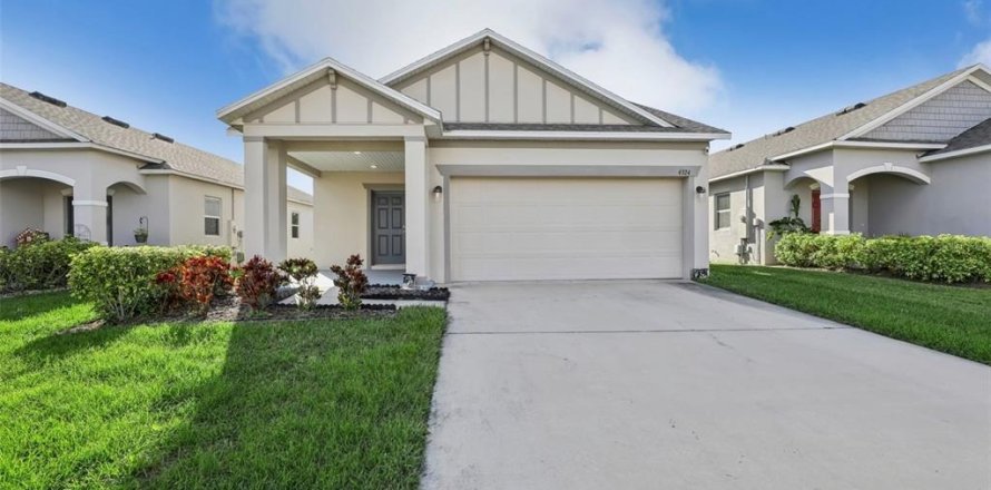House in Kissimmee, Florida 3 bedrooms, 121.05 sq.m. № 1719276