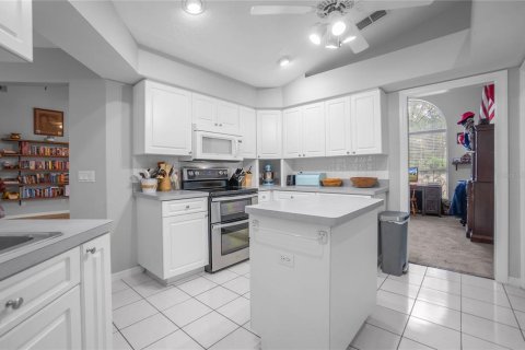 House in Citrus Springs, Florida 3 bedrooms, 268.67 sq.m. № 1769925 - photo 15