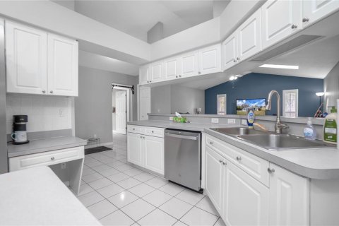House in Citrus Springs, Florida 3 bedrooms, 268.67 sq.m. № 1769925 - photo 14