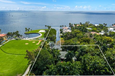 Casa en Miami, Florida 5 dormitorios, 397.62 m2 № 2175173