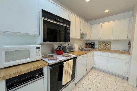 Condo in Boynton Beach, Florida, 3 bedrooms  № 2086882 - photo 15